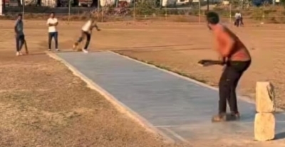 જસદણમાં છ દિવસીય ડૅ ક્રિકેટ ટુર્નામેન્ટનૉ આજથી પ્રારંભ 16 ટીમૉ સતત 6 દિવસ સુધી ક્રિકેટ કૌશલ્ય બતાવશે ફાઇનલ મેચ તારીખ 21 ના સાંજે ચાર કલાકે રમાશૅ