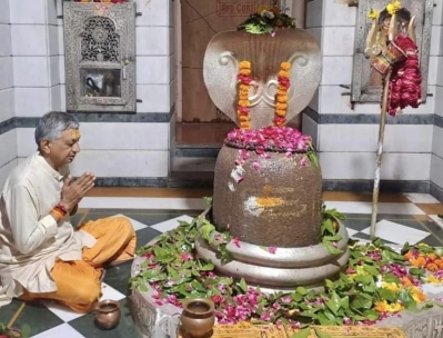 સર્વજન સુખાય સર્વ જન હિતાય જન કલ્યાણ અર્થે કેબિનેટ મંત્રી  કુંવરજીભાઈ બાવળીયા જસદણ ઘેલા સોમનાથ થી વેરાવળ સોમનાથ સુધી ૨૨૯ કિ.મી. પદયાત્રા કરશે