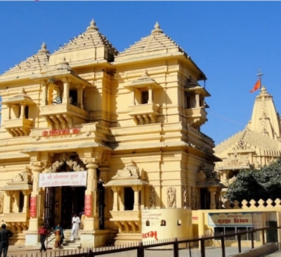 સ્વાભિમાન પર્વ પહેલી વખત સોમનાથ ખાતે કુંભ અને શિવરાત્રી પર્વ ની જૅમ સાધુ-સંતોની નિકળશે રવેડી આ યાત્રામાં દિગંબર સાધુઑ પણ જોડાશે પ્રયાગરાજ મહાકુંભ જેવો માહોલ