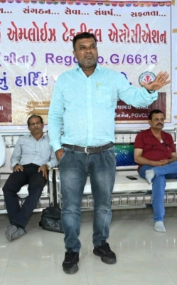 વિસનગર ખાતે ગુજરાત એન્જિ એમપ્લોઇઝ ઍ,સો,ની બેઠક માં ઉપાધ્યક્ષ તરીકે જસદણના લાઇનમેન દિનેશ પરમારૅ ચાર્જ સંભાળ્યો