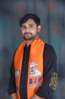 જસદણના લૉકૉનૅ હવે વિવિધ સમસ્યાઓ અંગે પાલિકામાં ધક્કો નહીં થાય પ્રમુખ જીતેન્દ્ર છાયાણી  અને ચીફ મેહુલ જોધપુરા ઍ ટેલીફોન નં 028 21 220060 જાહેર કર્યો  ઘરબૅઠા ફરિયાદ નોંધાવી શકશે