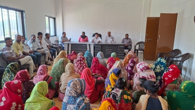 જસદણમા સાફ સફાઈ કચરા ગંદકીની લૉક ફરિયાદો વધતા જ પાલિકા તંત્ર ઍ આળસ મરડી કુંભકર્ણ નિંદ્રામાંથી જાગ્યું કામચોર સફાઈ કર્મીઓની ખેર નથી  