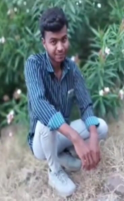 જસદણના કનેસરાની સીમમાં બાવળ સાથે દોરી બાંધી અપરણીત યુવાનૅ ગળેફાંસો ખાઈ આપઘાત કરતા ચકચાર મોબાઇલ ગુમ થતાં મોતનું રહસ્ય ઘેરું બન્યું