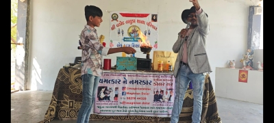 જસદણ ની વડોદ પ્રાથમિક શાળાના બાળકોમાં જાદુના પ્રયોગથી વૈજ્ઞાનિક અભિગમ સિદ્ધ થાય અંધશ્રદ્ધા દૂર થાય તે હેતુથી ચમત્કાર ને નમસ્કાર કાર્યક્રમ યોજાયો