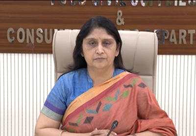 પેટ્રોલ-ડીઝલ અંગૅની અફવાઓથી દૂર રહૉ પંપ પર લાંબી લાઈન ન લગાવો રાજ્ય પાસે પૂરતો બફર સ્ટોક ઉપલબ્ધ અધિક મુખ્ય સચિવ  મોના ખંધાર 