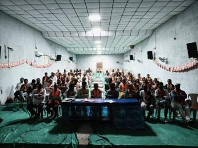 જસદણ તથા વિંછીયા  ખાતે મન કી બાત સાથૅ ભાજપની ટિફિન બેઠક યોજાઈ ધારાસભ્ય કુંવરજીભાઈ તથા જિલ્લા યુવા મંત્રી જવાહરભાઈ બોરીચા ઉપસ્થિત રહ્યા 