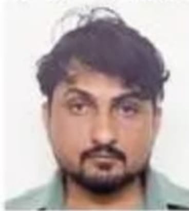 રાજકોટ વિંછીયાનાં પ્રૉહીબિશનના ગુનામાં પાંચ વર્ષથી  પોલીસને હંફાવતા રાજસ્થાનના આરોપી શૈલેન્દ્રને એલસીબીએ ઉઠાવ્યો