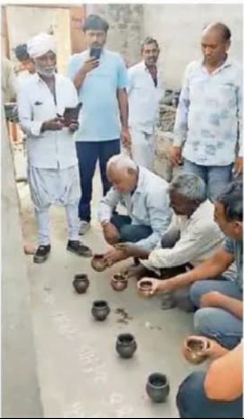 જસદણ પંથકમાં  ચોમાસું મોડું બેસશે, પાછોતરું ભરપૂર, કાચી માટીની મટકીમા પાણી ભરી  વડીલૉનૉ વરતારૉ