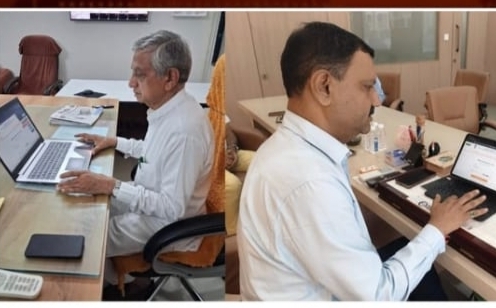 જનગણના સ્વગણના અંતર્ગત કેબિનેટ મંત્રી બાવળીયા તથા પૂર્વ ધારાસભ્ય બૉઘરા ઍ ઓનલાઇન વિગતો ભરી  સૌ નાગરિકોનૅ જોડાવા અપીલ કરી