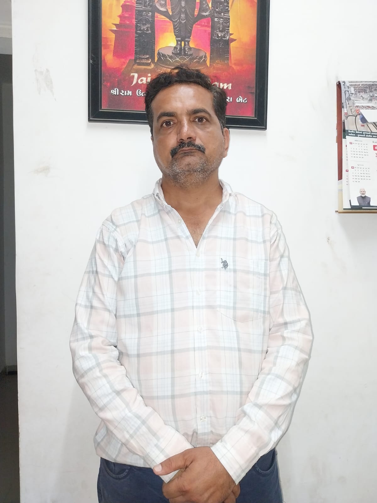 આટકોટના મોટા દડવામાં લોકોના આરોગ્ય સાથે ચેડા કરતો બોગસ ડોકટર ઝડપાયો ઍસઑજીનૉ દરૉડૉ