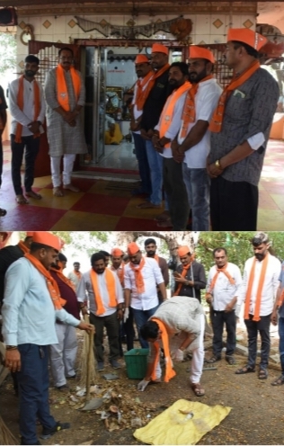 આટકોટના આઇશ્રી જાનબાઇ ખોડલના મંદિરે સ્વચ્છતા અભિયાન અંતર્ગત  પ્રભારી મંત્રી જીતુભાઈ વાઘાણીઍ સફાઈ કરી સ્વસ્થતા નો સંદેશ આપ્યો  
