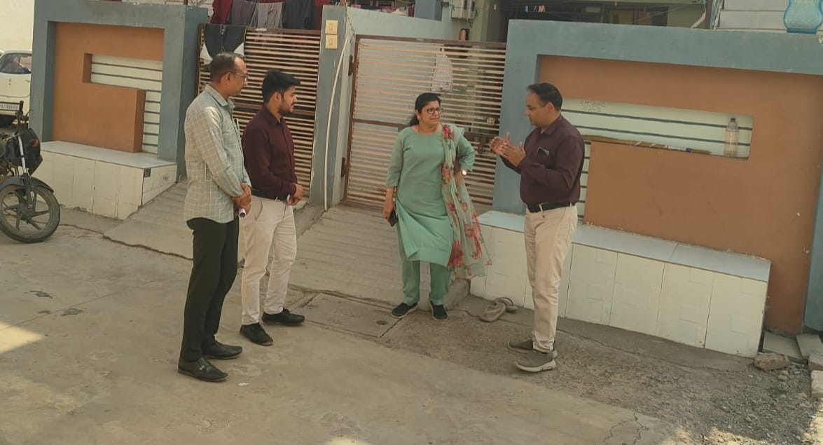 જસદણ નગરપાલિકા વિસ્તારમાં વસ્તી ગણતરી ગાંધીનગર જોઈન્ટ ડિરેક્ટરે વસ્તી ગણતરી અંગે સમીક્ષા કરી 