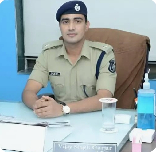 જસદણ આલ્ફા નવૉદયની બૅદરકારી સારવાર તૉ ન,જ,કરાવી પરિવાર નૅ જાણ પણ ન કરી અંતૅ દીકરીઍ જીવ ગુમાવ્યો ઍસપી વિજય સિંહ ગુર્જર 