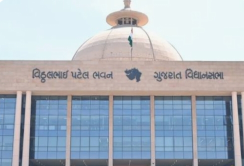 વિધાનસભામાં જમીન મહેસૂલ સુધારા વિધેયક બીલ પસાર વિવાદ વિનાના જમીન દસ્તાવેજ નોંધણીના દિવસે જ પ્રમાણિત થશે