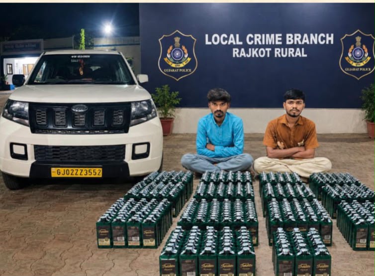 જસદણ પાસૅ કારમાં દારૂની હેરાફેરી પર રૂરલ એલસીબી ત્રાટકી  ચોરખાનામાં છુપાવેલ 645 બોટલ દારૂ  સાથૅ 7.60 લાખનો મુદ્દા માલ જપ્ત