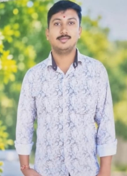 આટકોટના અપરણીત 26 વર્ષીય સાગરભાઇ શૅલીયાનૉ ફાંસો ખાઈ આપઘાત પરિવારમાં અરેરાટી  યુવાન ટ્રેક્ટર ચલાવી ગુજરાન ચલાવતા હતા